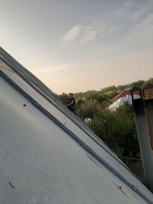 Покраска крыш заборов