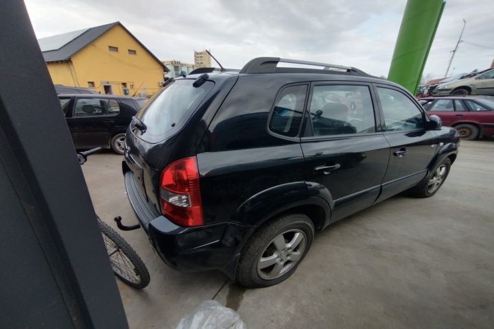 Egr Hyundai Tucson 2007 2.0 CRDi MT 4WD (112 hp)