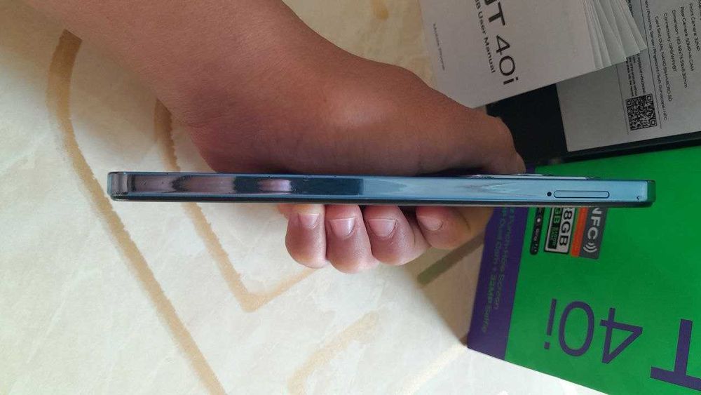 Infinix hot 40i Hotira 8+8/128
Narxi 900 ming