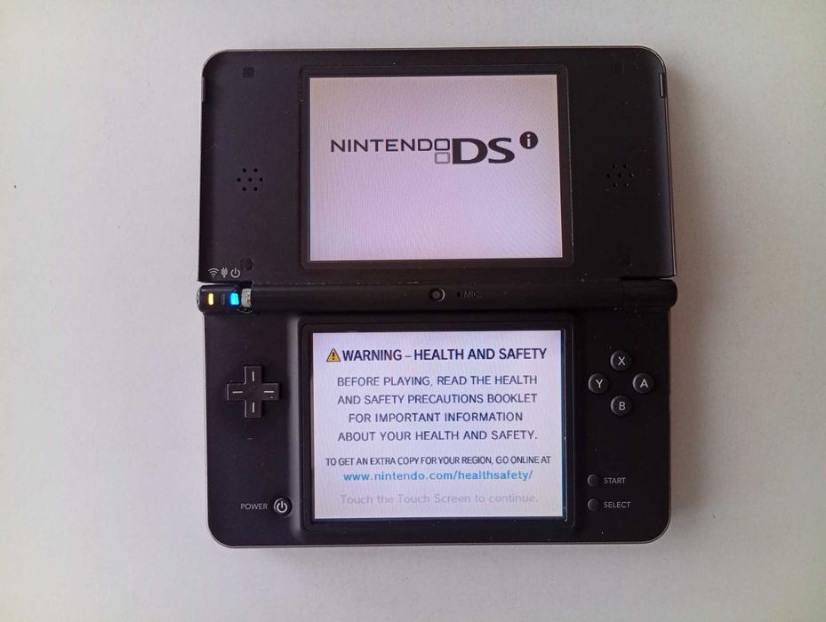 Конзола Nintendo DSi XL / Нинтендо
