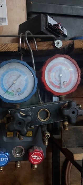 Цифровой манометр