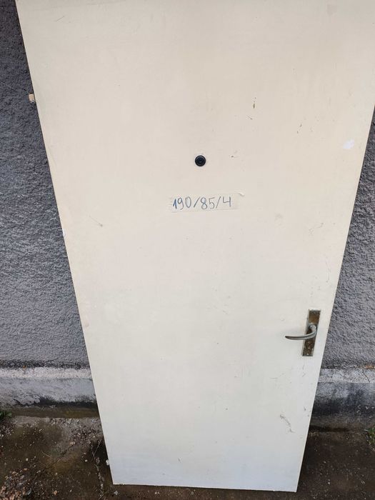 Фазерни и дървени врати