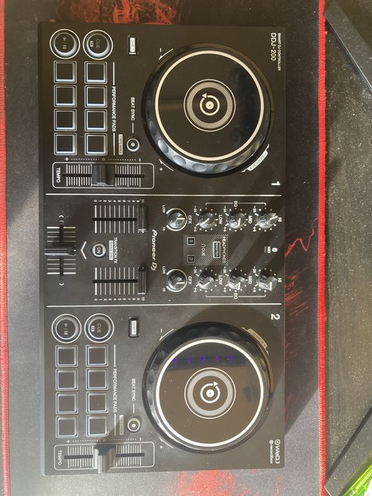 Pioneer DDJ-200 DJ контролер – като нов, с кутия