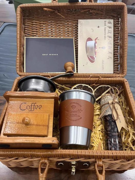 Подарочные боксы