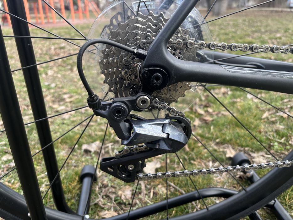 Карбонов шосеен велосипед Giant TCR