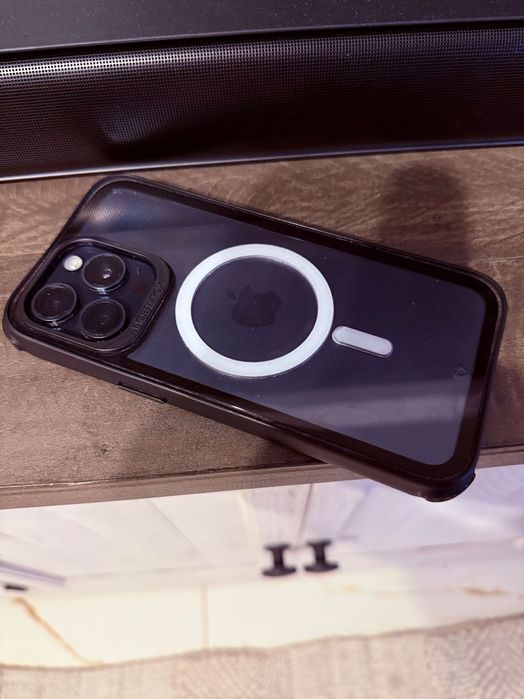 iPhone 15 Pro Max | 256 GB | Stare estetica: ca nou + set huse
