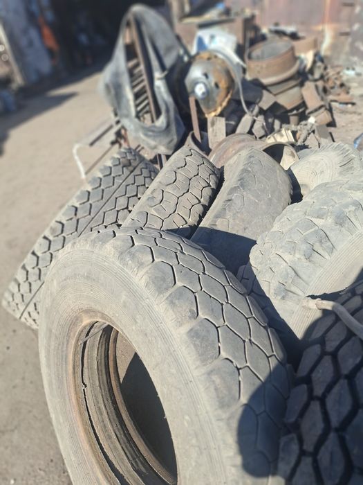 Резина Камаз-Зил.