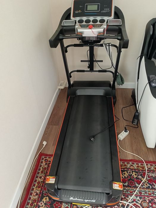 Продам беговую дорожку