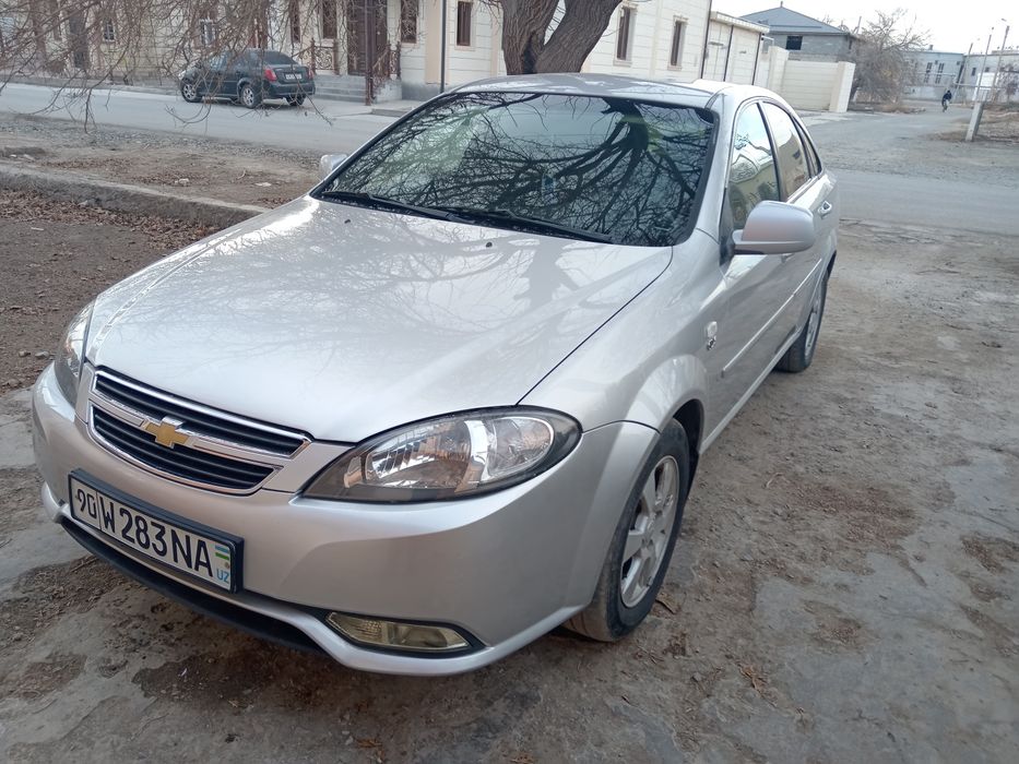 11000$ kelishiladi  moshinani ahvol supper ustaga kursatib haydab kuri