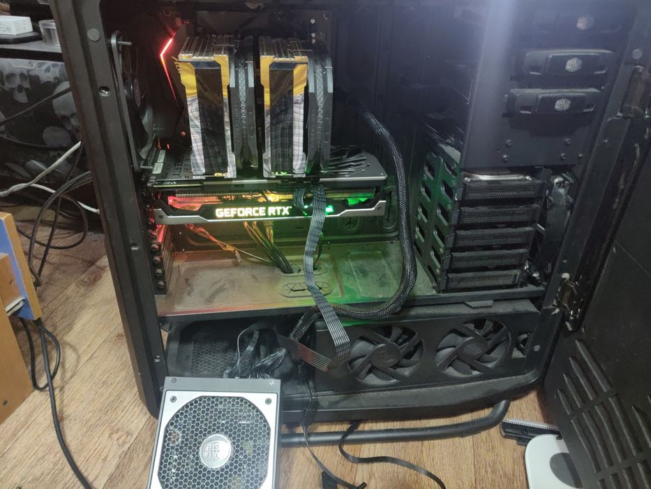 Продаю блок питания cooler master v1000