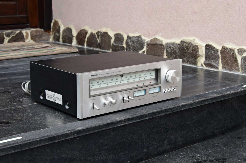 Tuner Hitachi FT-920, radio vintage