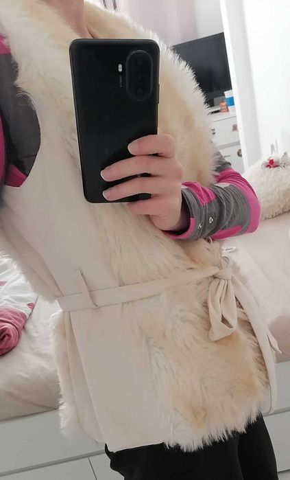 Нов пухкав Елек размер S,10лв