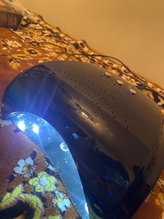 Продам лампу для маникюра!