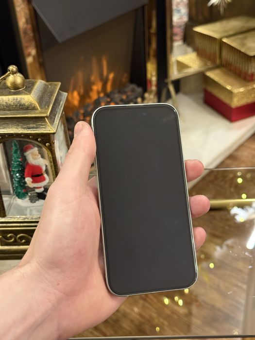 Iphone 15 128gb 89% baterie