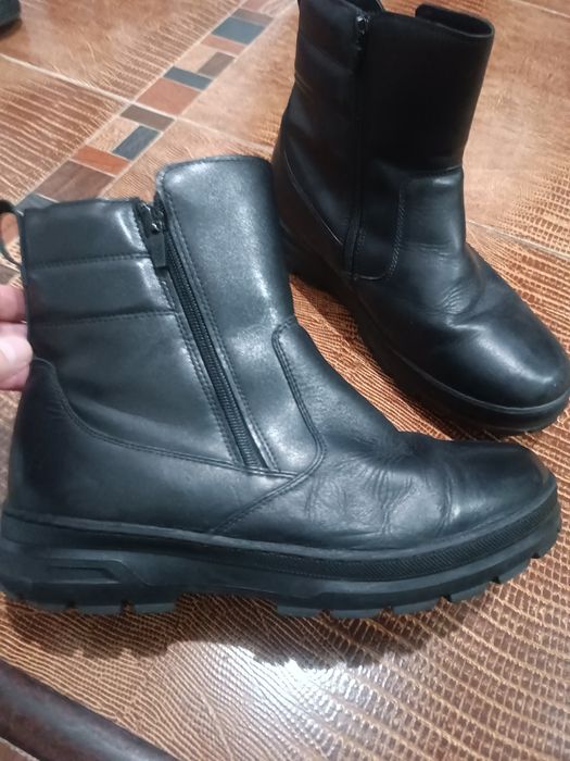 Продам сапожки зимние