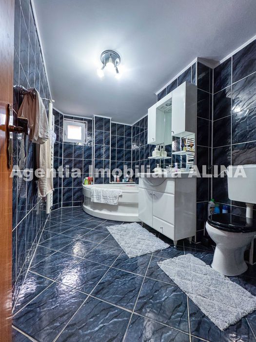 Ap. 3 camere in Deva, zona Balcescu, 115 mp, etaj 1, decomandat.