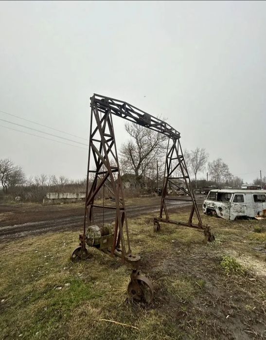 Продам козловой подъёмник - "пионерка"