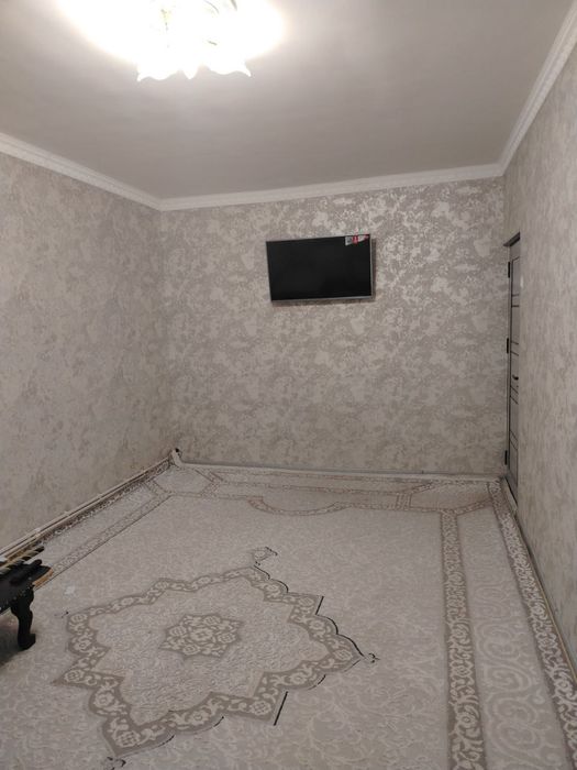 Жиззах шахар Микрорайон 3/2 да 3 хонали уй сотилади