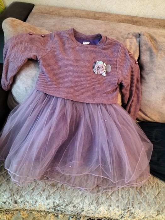 Продам детские платья