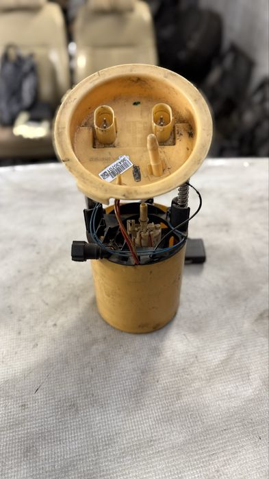 Горивна помпа за БМВ 1 3 Х1 Серия Е81 Е82 Е87 Е88 Е90 Е91 Е92 Е84