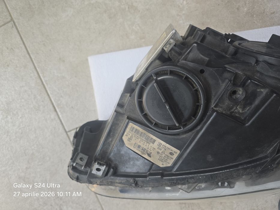 Far bmw f10 NFL BIXENON ADAPTIV  AN 2011 stanga fata