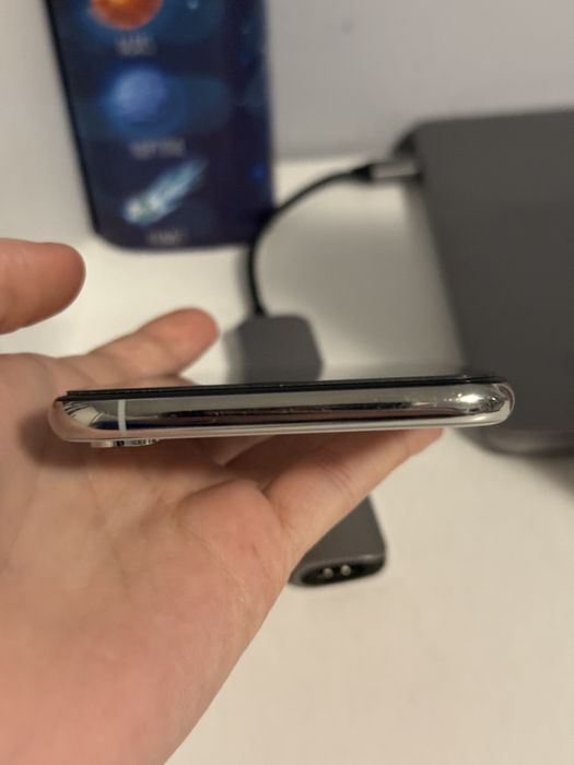 iPhone XS Max silver 64GB iOS 15