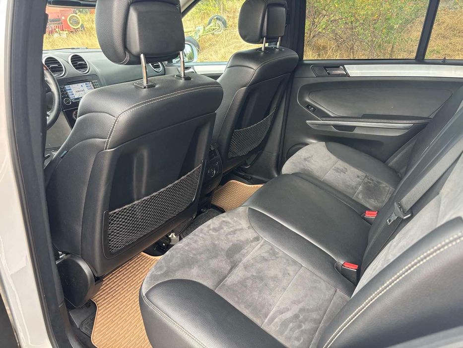 Продавам джип Мерцедес 350