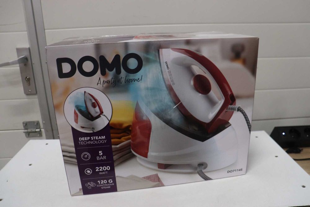 Станция за гладене Domo DO7114S, Керамична гладеща плоча, 2200 W
