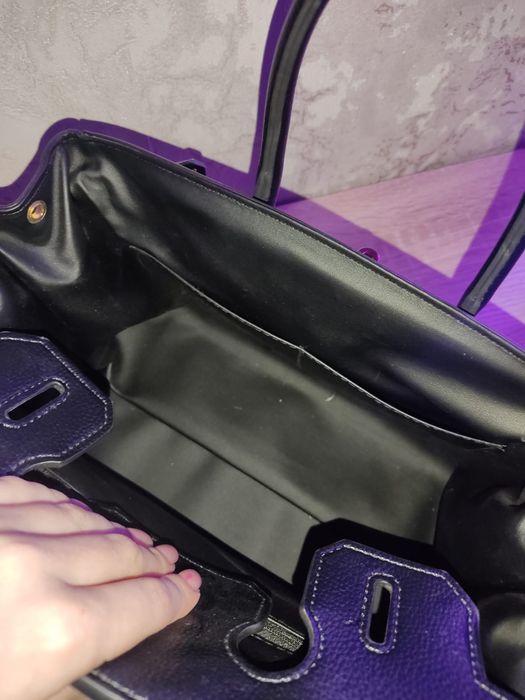 Продам женскую сумочку.