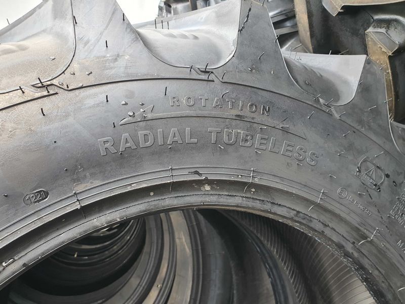12.4R24 radial 320/85R24 noi radiale pentru tractoare 4x4 , OZKA CWYX