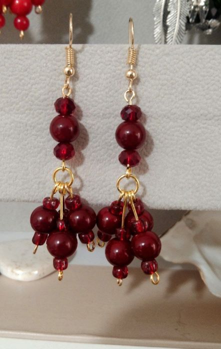 Создаю Красоту , подчеркивающую женственность .