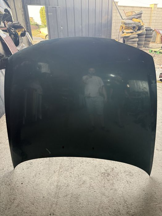 Капот Мазда Кронус