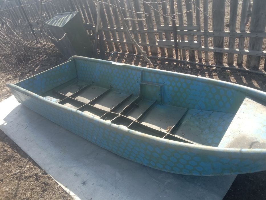 Продам лодку материал пнд