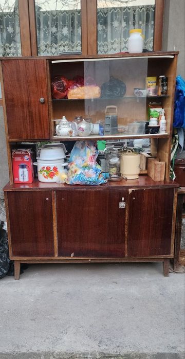 Stenka sotiladi, продаётся стенка