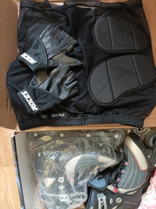 Протектор и ръкавици Roces