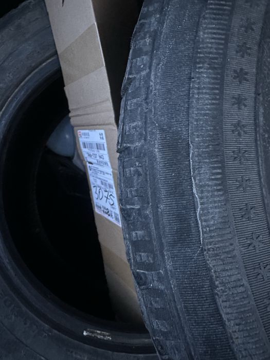 Отдам две шины за 6 тыс