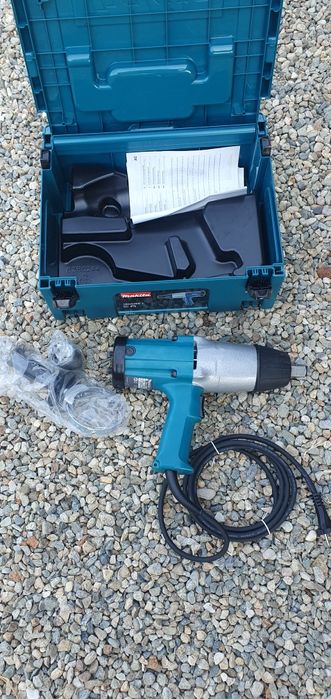 Pistol impact patrat Makita 6906