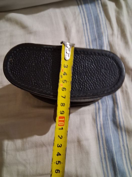 Продавам кутия за бинокъл