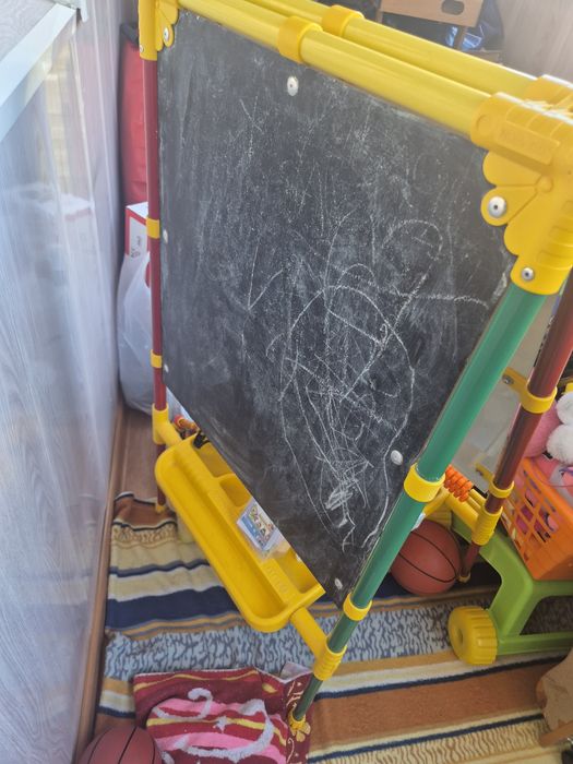 Детский стол+стул в подарок доска