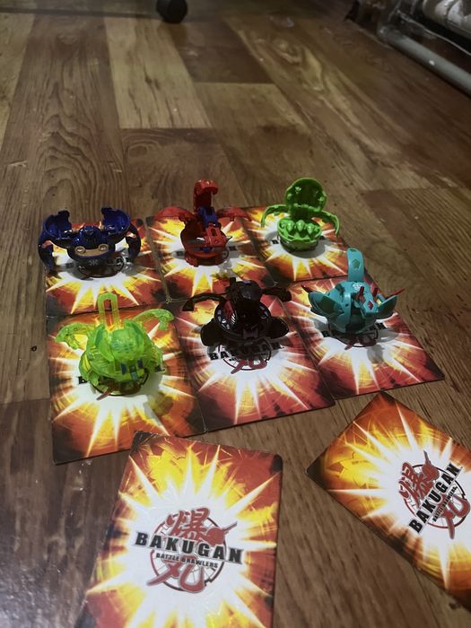 Игрушки Бакуган.