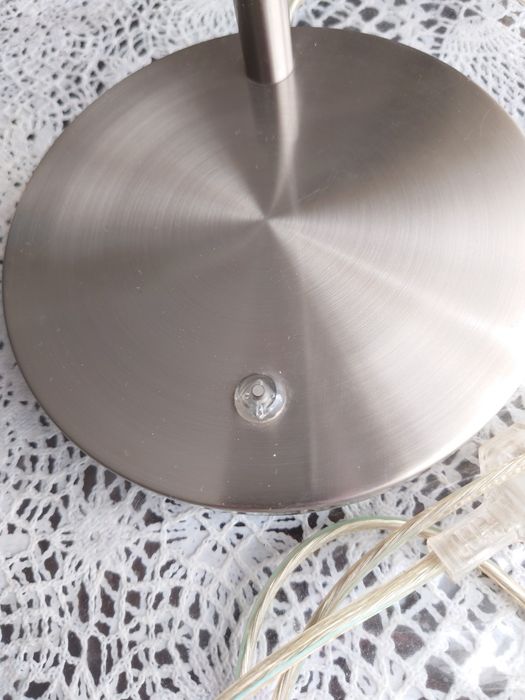 Настольная лампа