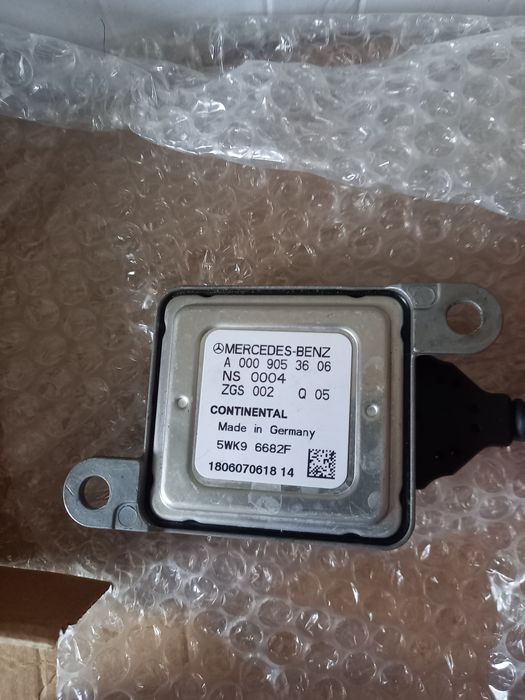 Original Mercedes-Benz senzor noxe.