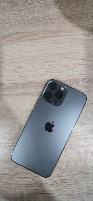 iPhone 13 про макс