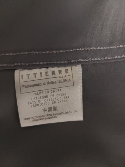 Продам рубашку серого цвета