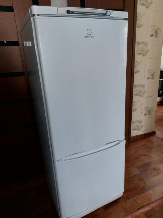 Продаю холодильник