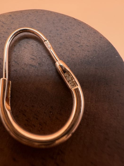 Продам золотые серьги.