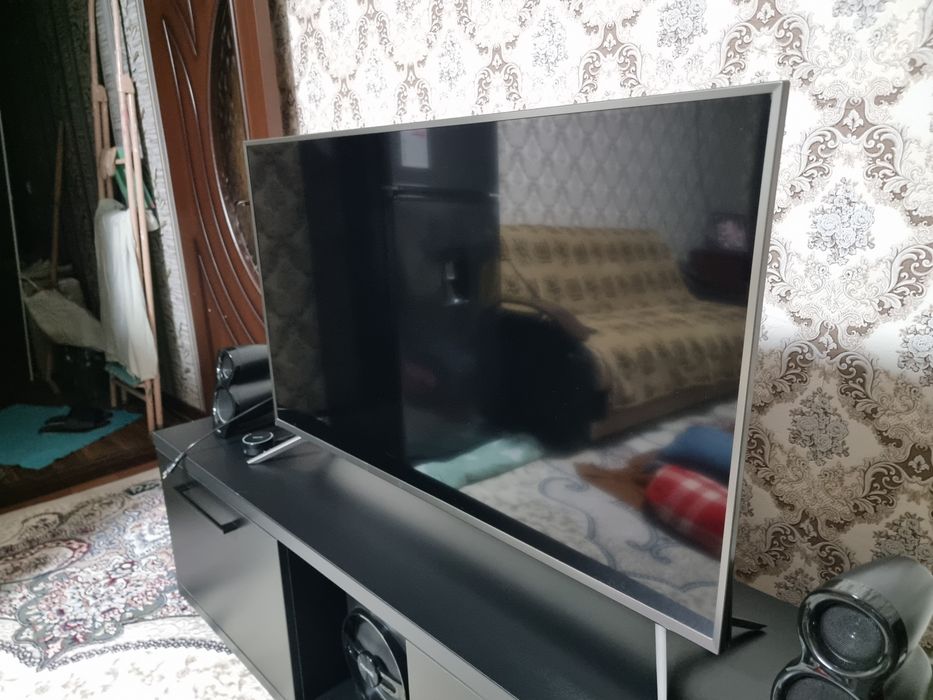 Телевизор Сотилади Samsung
