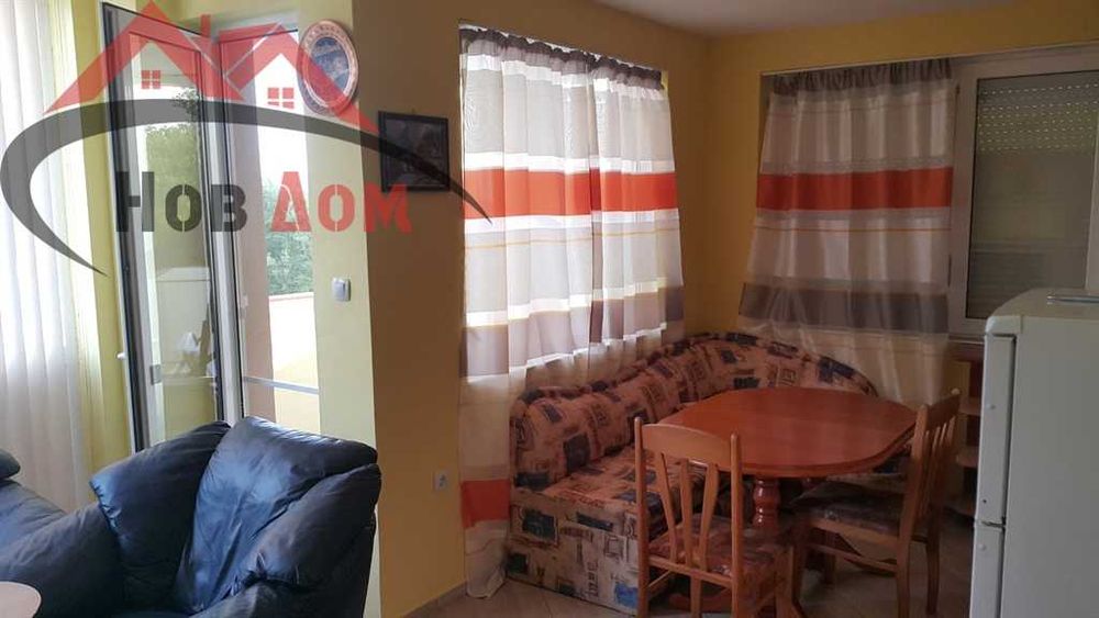 Дава се под наем Тристаен апартамент в Велико Търново, Акация - 100 кв.м за 357 € - Снимка #2