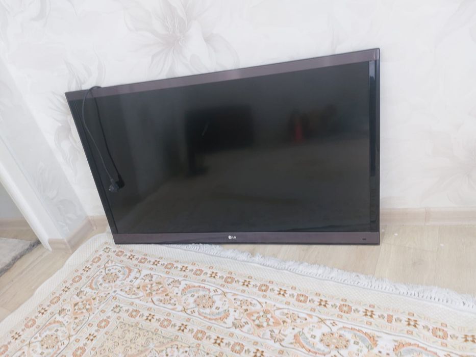 Телевизор, модель LG 55LW5758