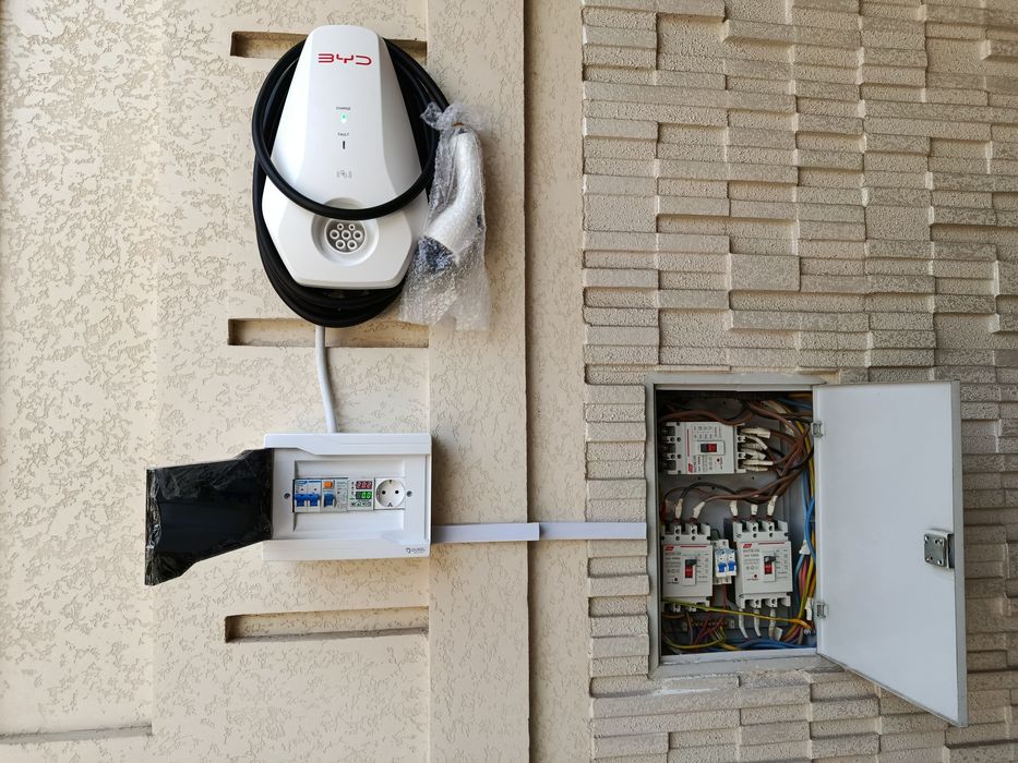 Установка зарядное устройство для Электромобилей.
7квт зарядка установ